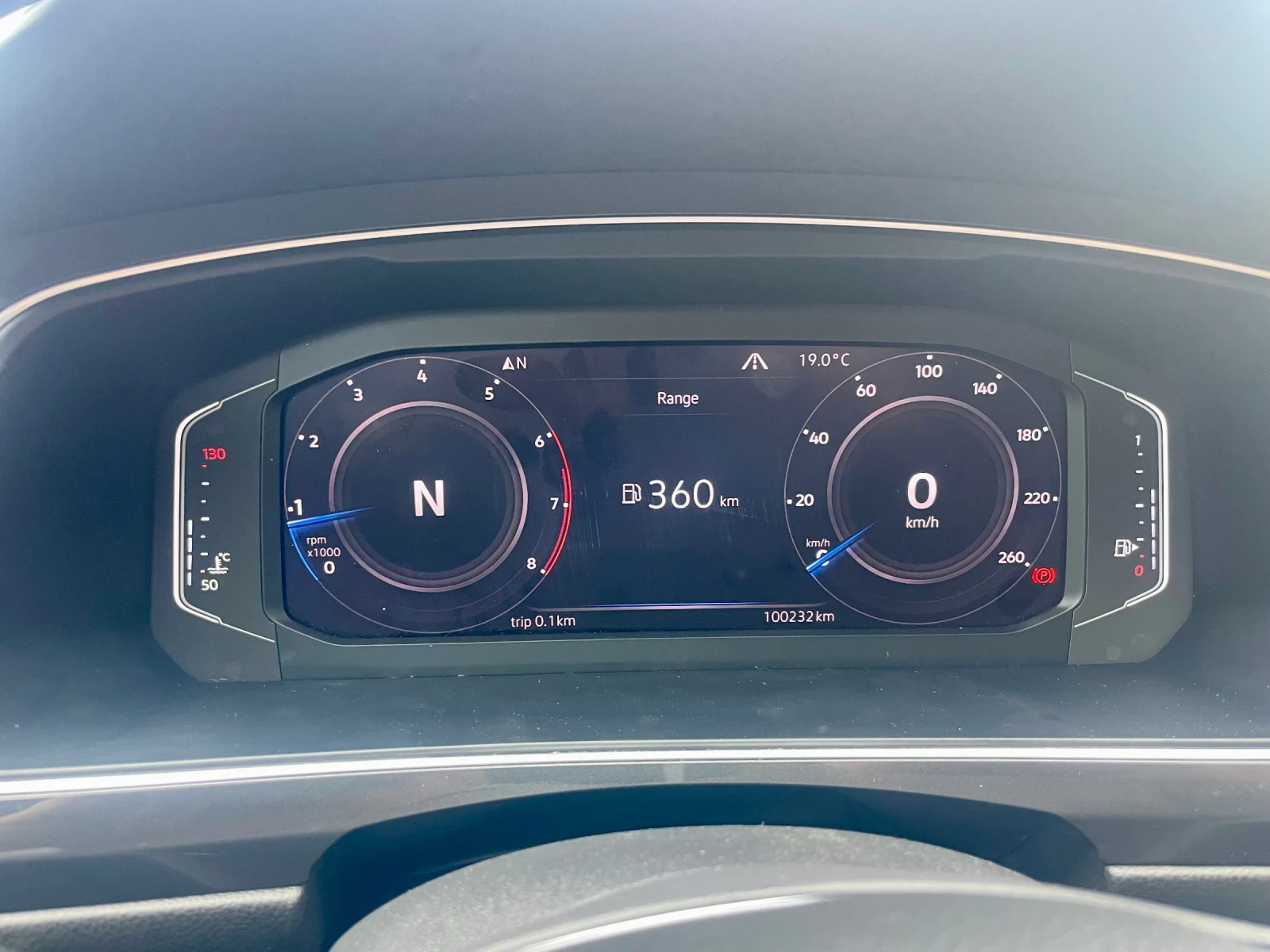VW Tiguan R Line 4 Motion, снимка 11 - Автомобили и джипове - 54692917
