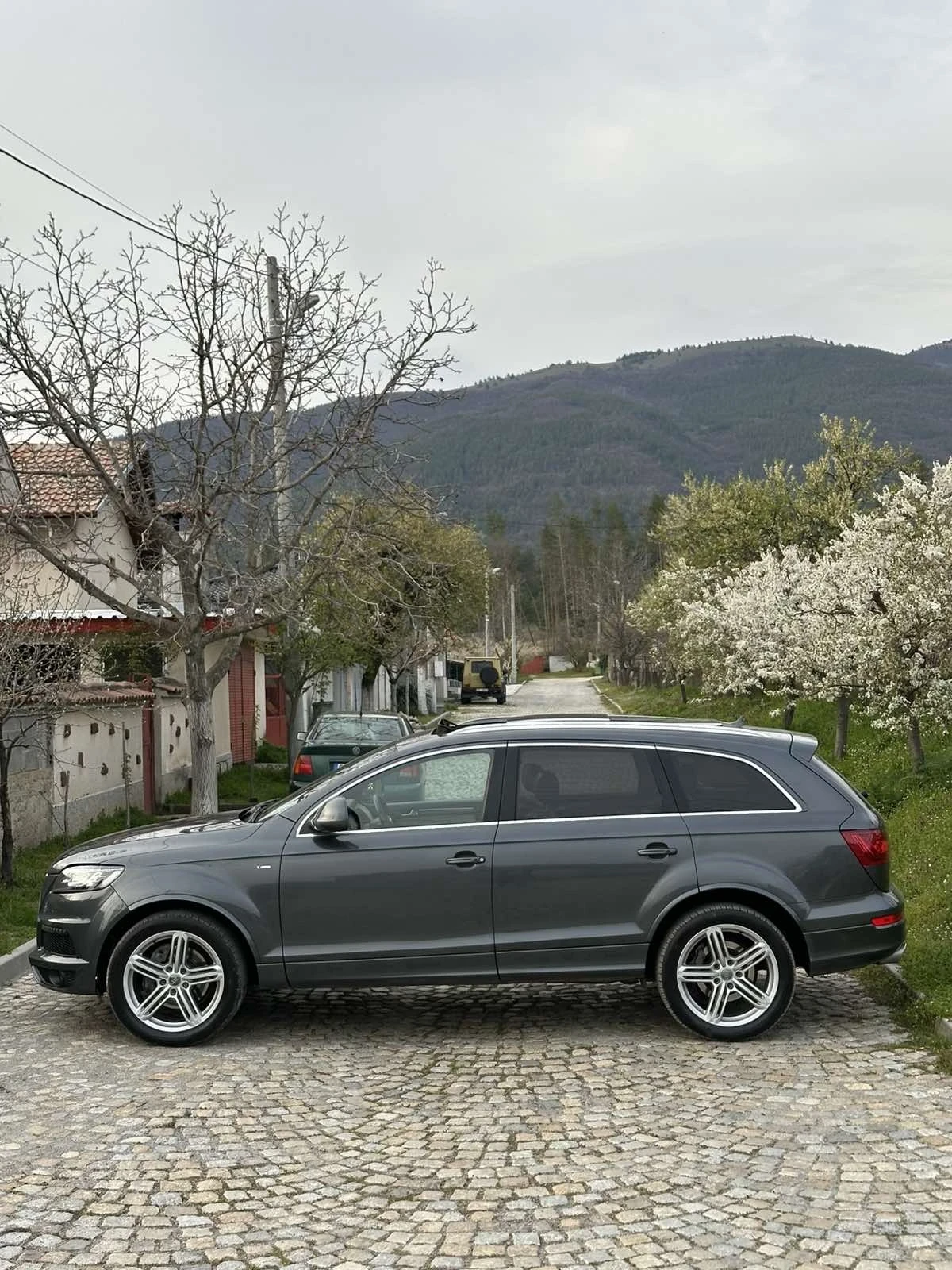 Audi Q7 4.2* lane-assist Distronic, снимка 3 - Автомобили и джипове - 54877991