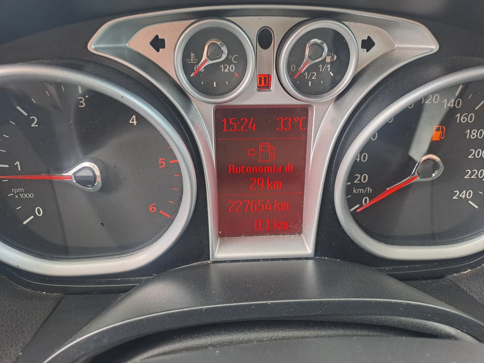 Ford Kuga 2, 0TDCI, 4/4, ПАНОПАМА, снимка 12 - Автомобили и джипове - 55186169