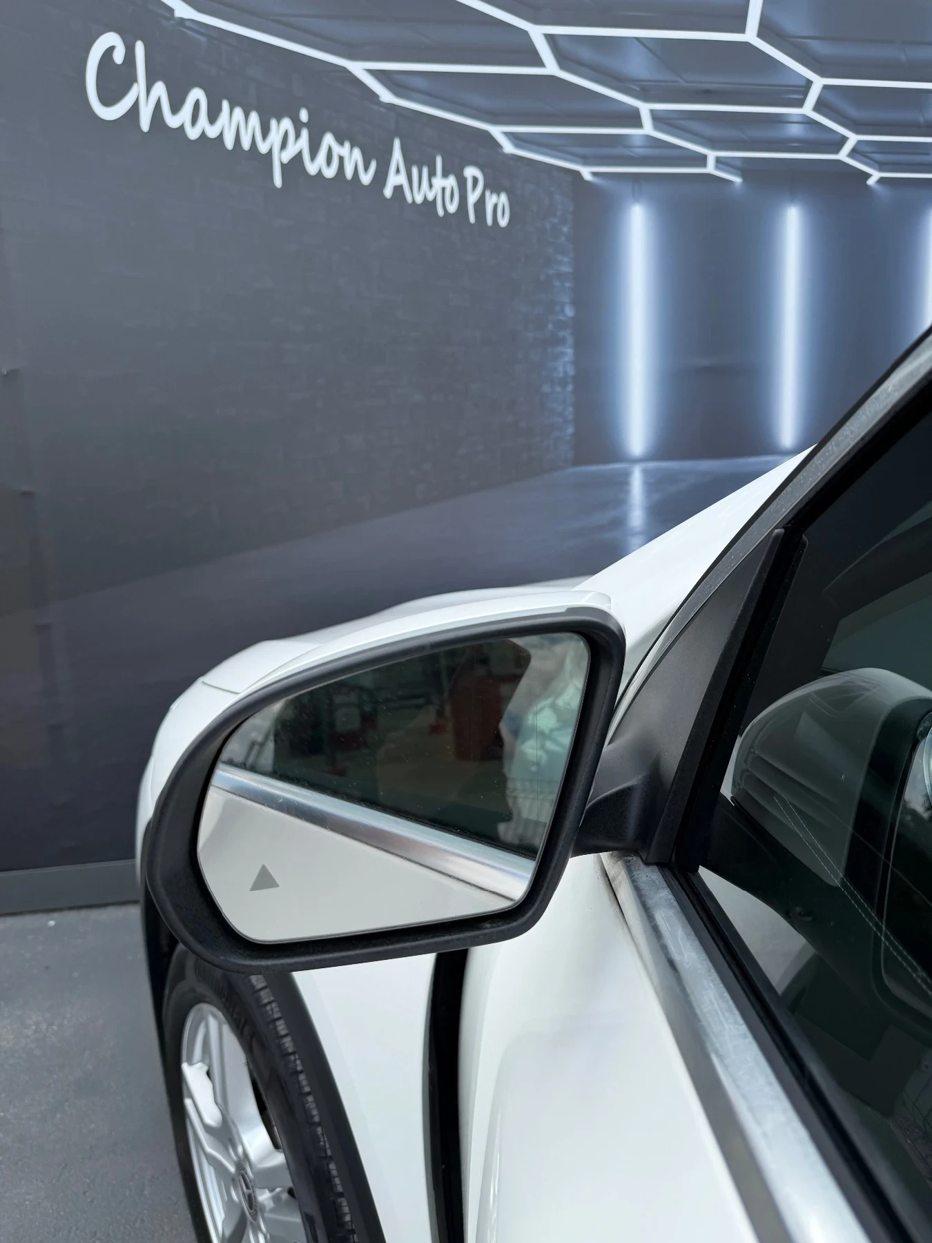 Mercedes-Benz GLA 250 39000 km, снимка 7 - Автомобили и джипове - 55206472