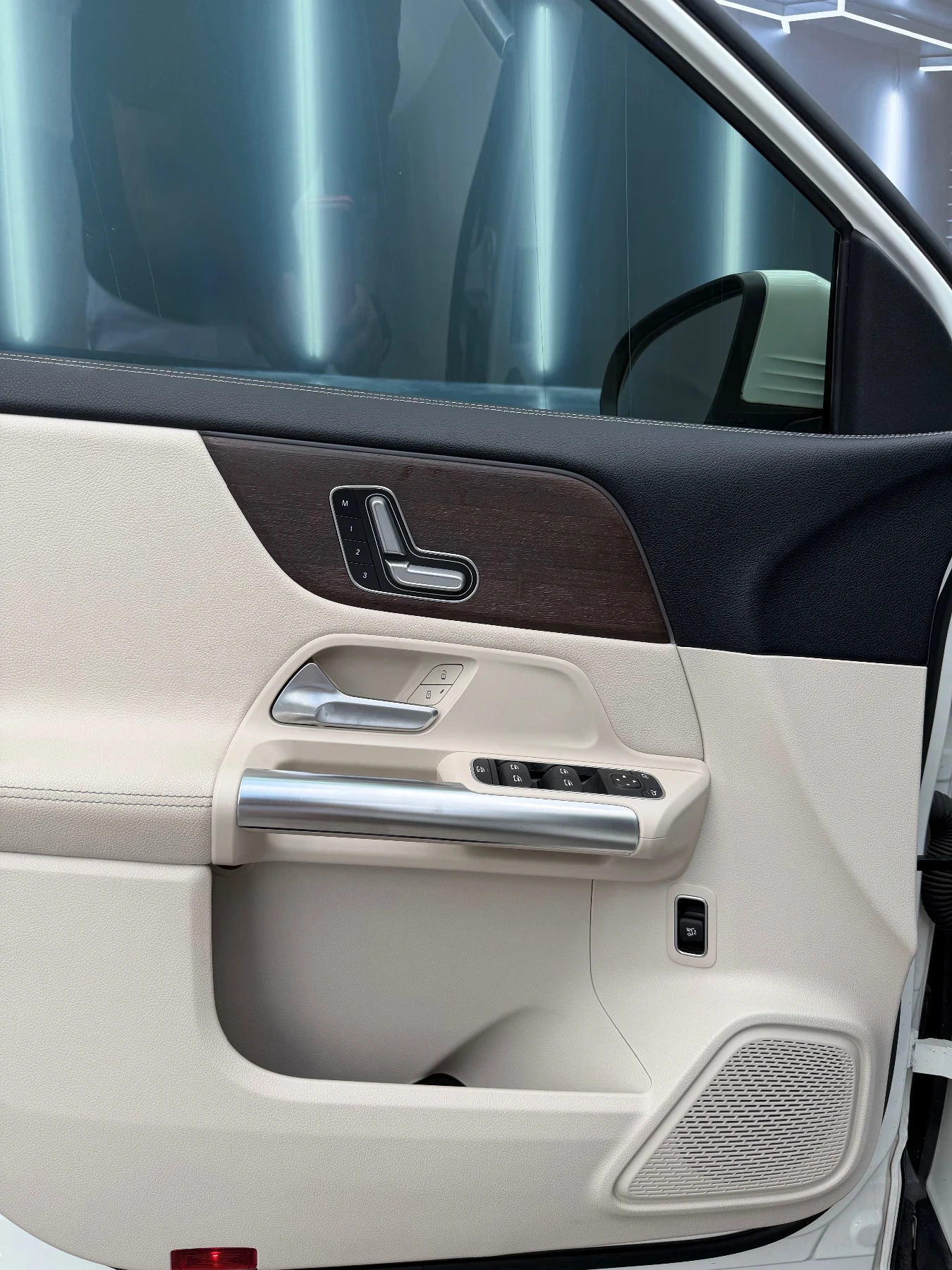Mercedes-Benz GLA 250 39000 km, снимка 8 - Автомобили и джипове - 55206472