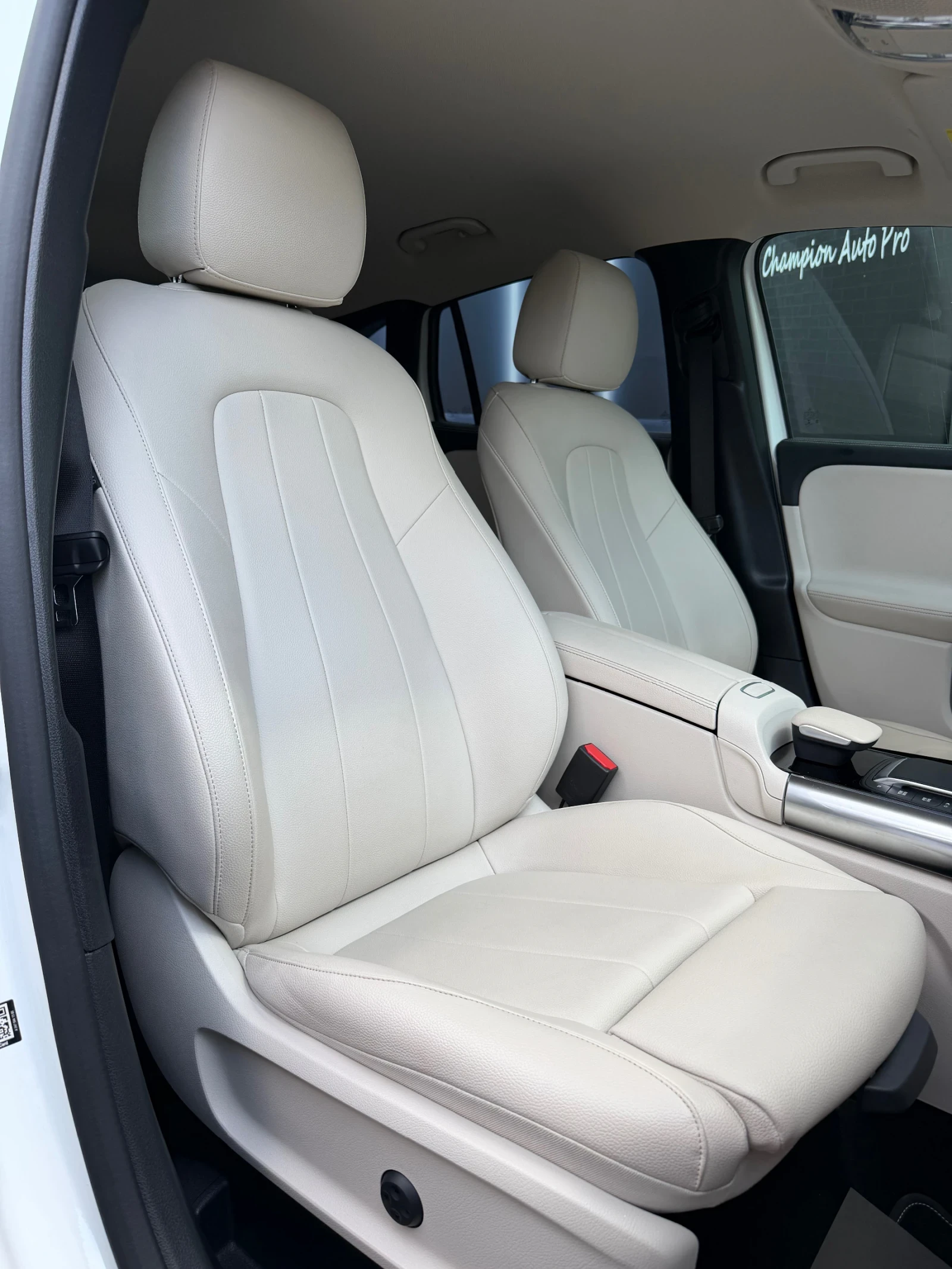 Mercedes-Benz GLA 250 39000 km, снимка 15 - Автомобили и джипове - 55206472