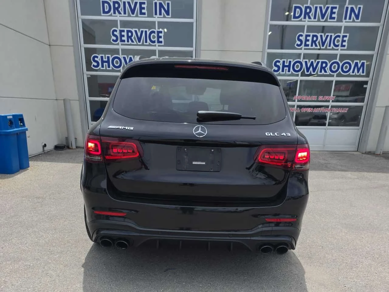 Mercedes-Benz GLC * AMG 43 * CARFAX * БЕЗ ПЪРВОНАЧАЛНА ВНОСКА, снимка 4 - Автомобили и джипове - 55212937