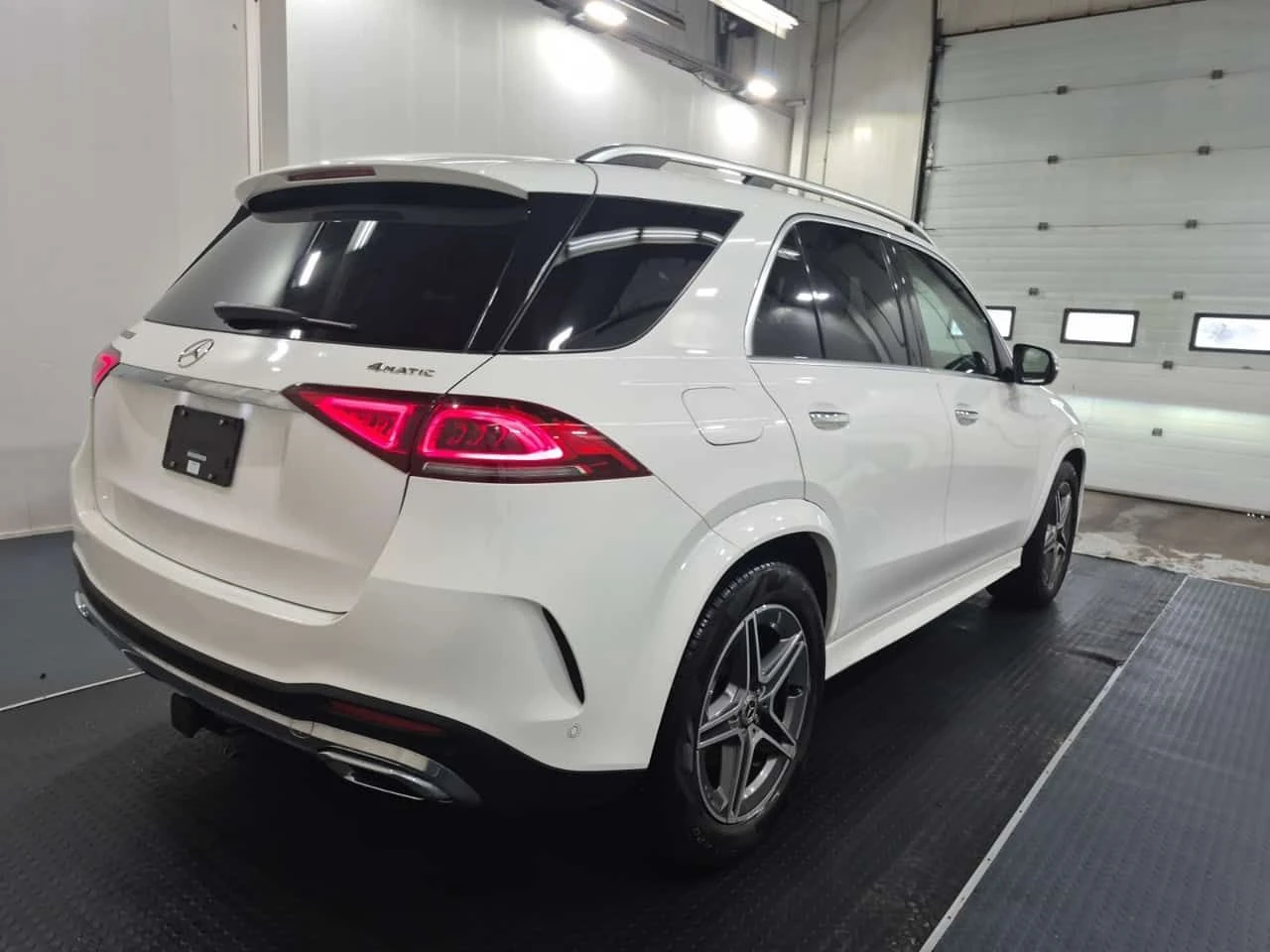 Mercedes-Benz GLE 450 * CARFAX * ДИСТРОНИК * BURMESTER * ПАНОРАМА, снимка 3 - Автомобили и джипове - 55678814