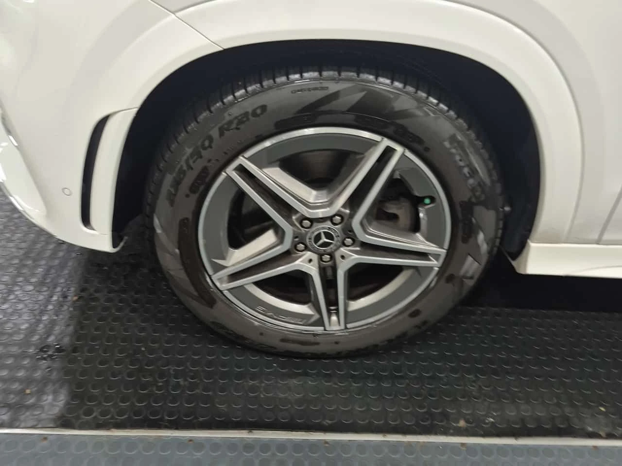Mercedes-Benz GLE 450 * CARFAX * ДИСТРОНИК * BURMESTER * ПАНОРАМА, снимка 6 - Автомобили и джипове - 55678814
