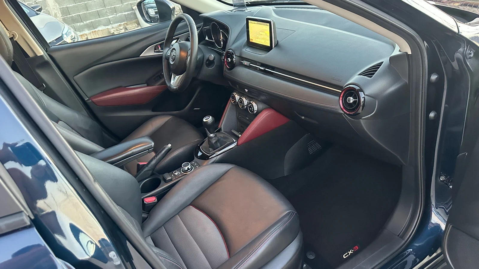 Mazda CX-3 1.5d Exclusive Вс.екстри!   EURO 6b, снимка 11 - Автомобили и джипове - 56121827