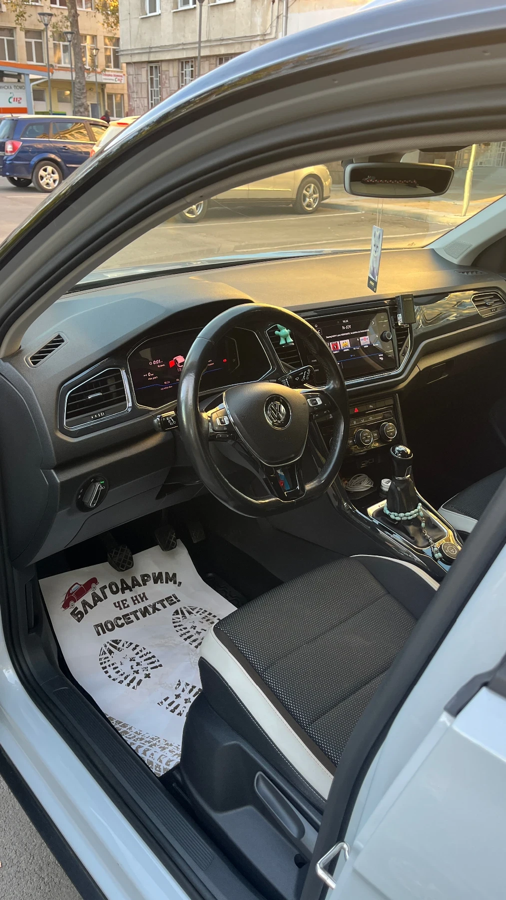 VW T-Roc 2.0 TDI 150кс. , снимка 10 - Автомобили и джипове - 56458957