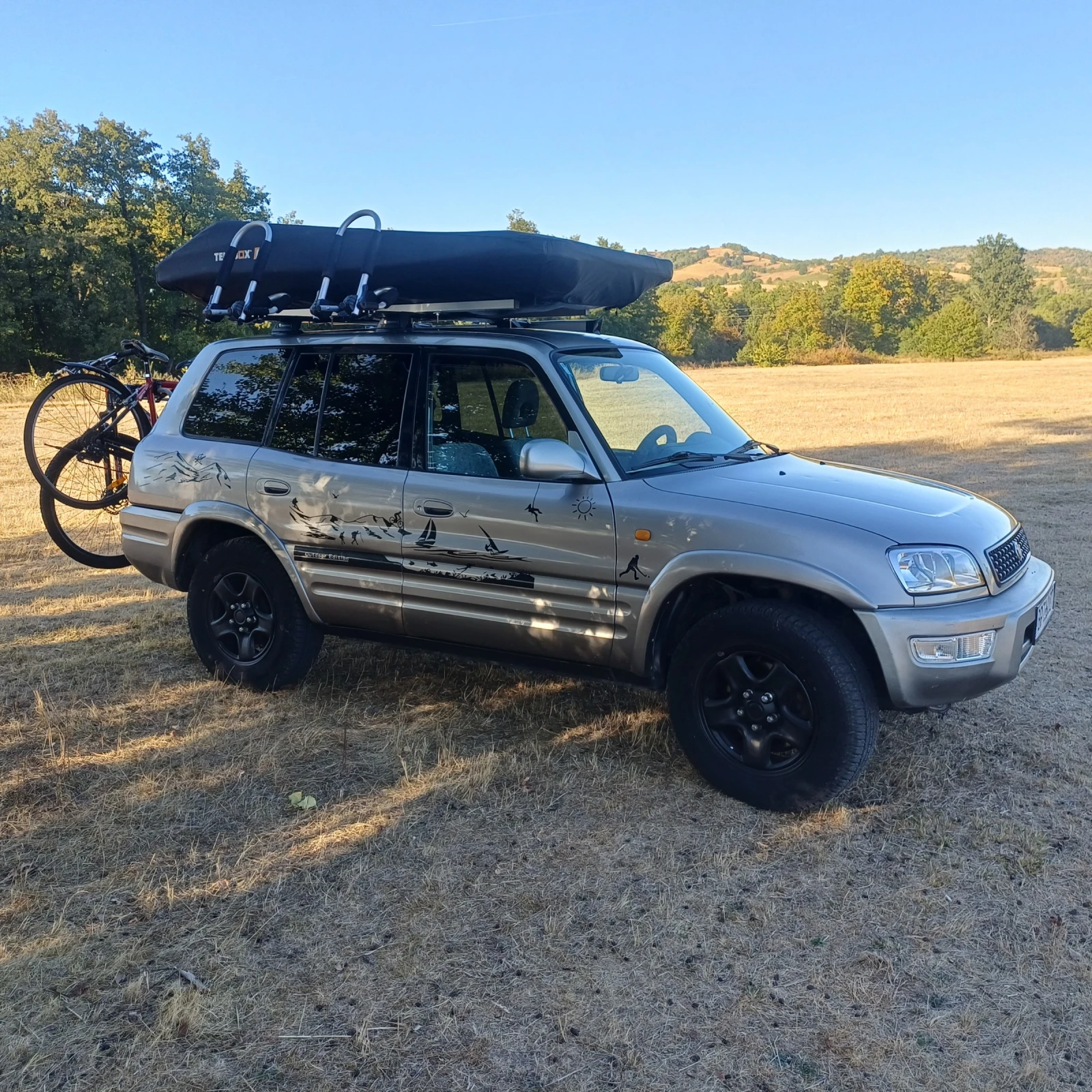 Toyota Rav4 CAMPER, снимка 6 - Автомобили и джипове - 56711603