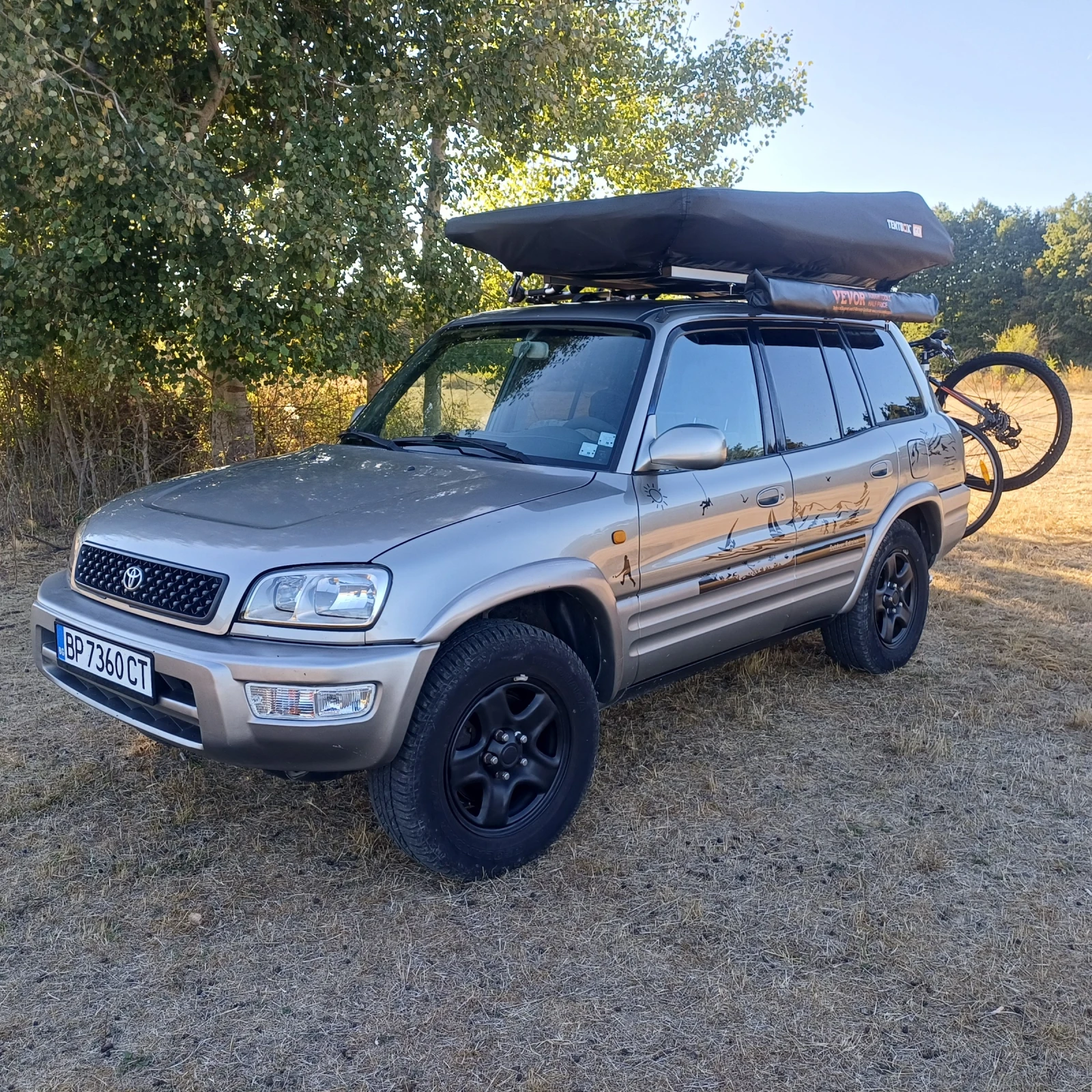 Toyota Rav4 CAMPER, снимка 7 - Автомобили и джипове - 56711603