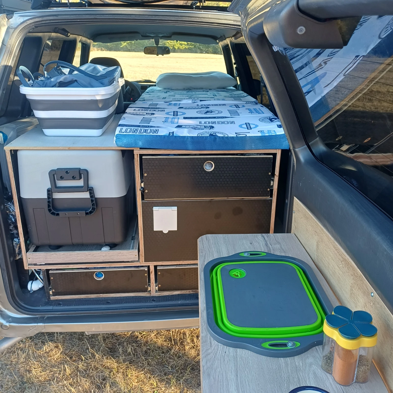 Toyota Rav4 CAMPER, снимка 13 - Автомобили и джипове - 56711603