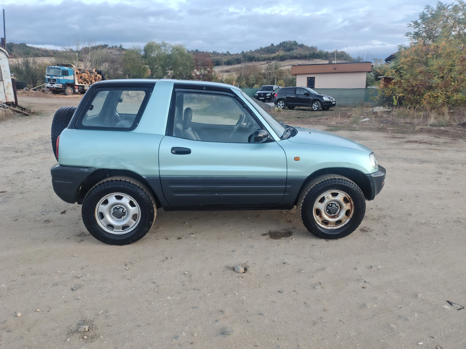 Toyota Rav4 Бензин 4x4, снимка 7 - Автомобили и джипове - 56717835