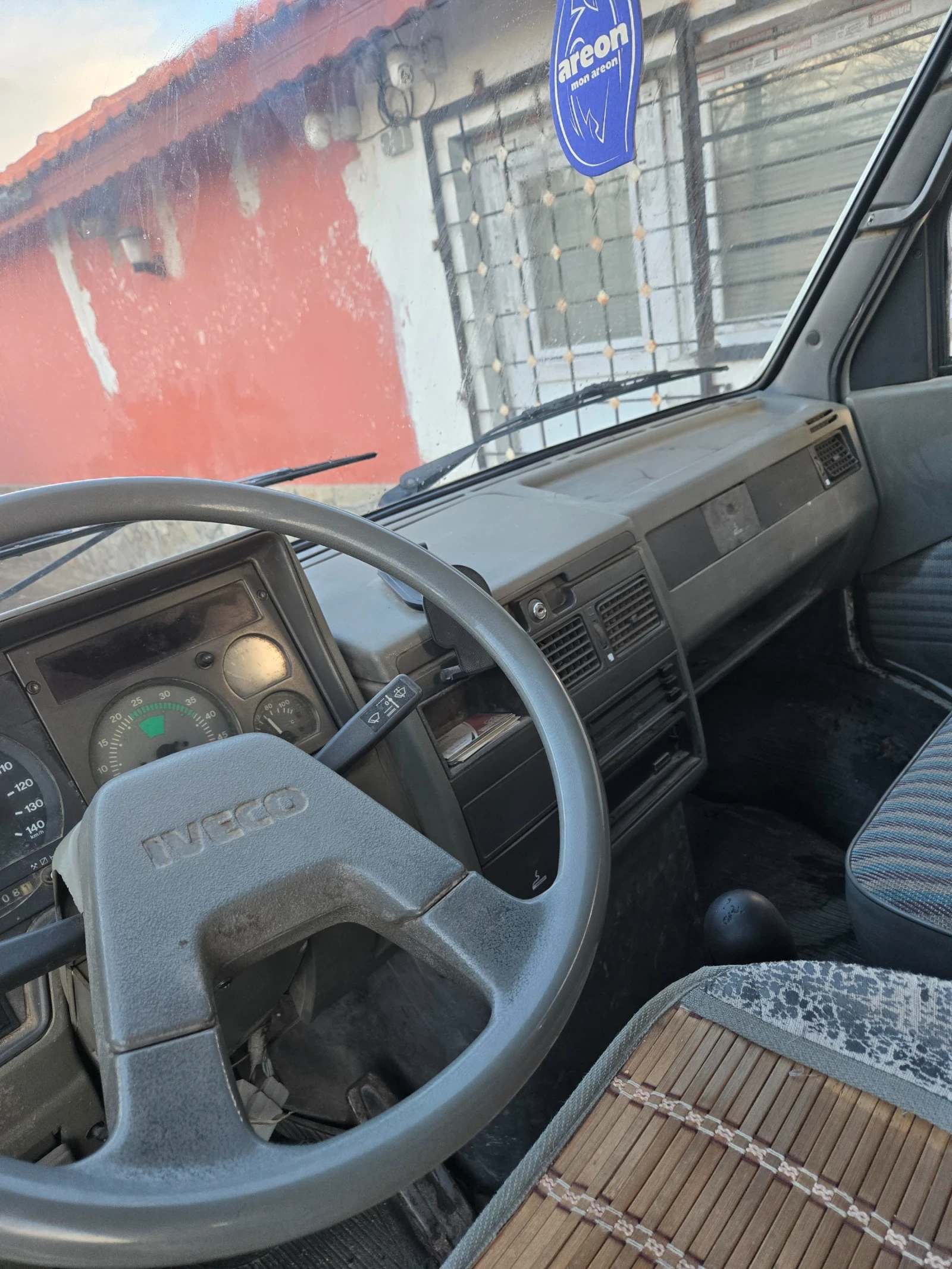 Iveco 3512 2800 тди 3, 60кароцерия 120коня изплащане прес ТБИ, снимка 13 - Бусове и автобуси - 54009474