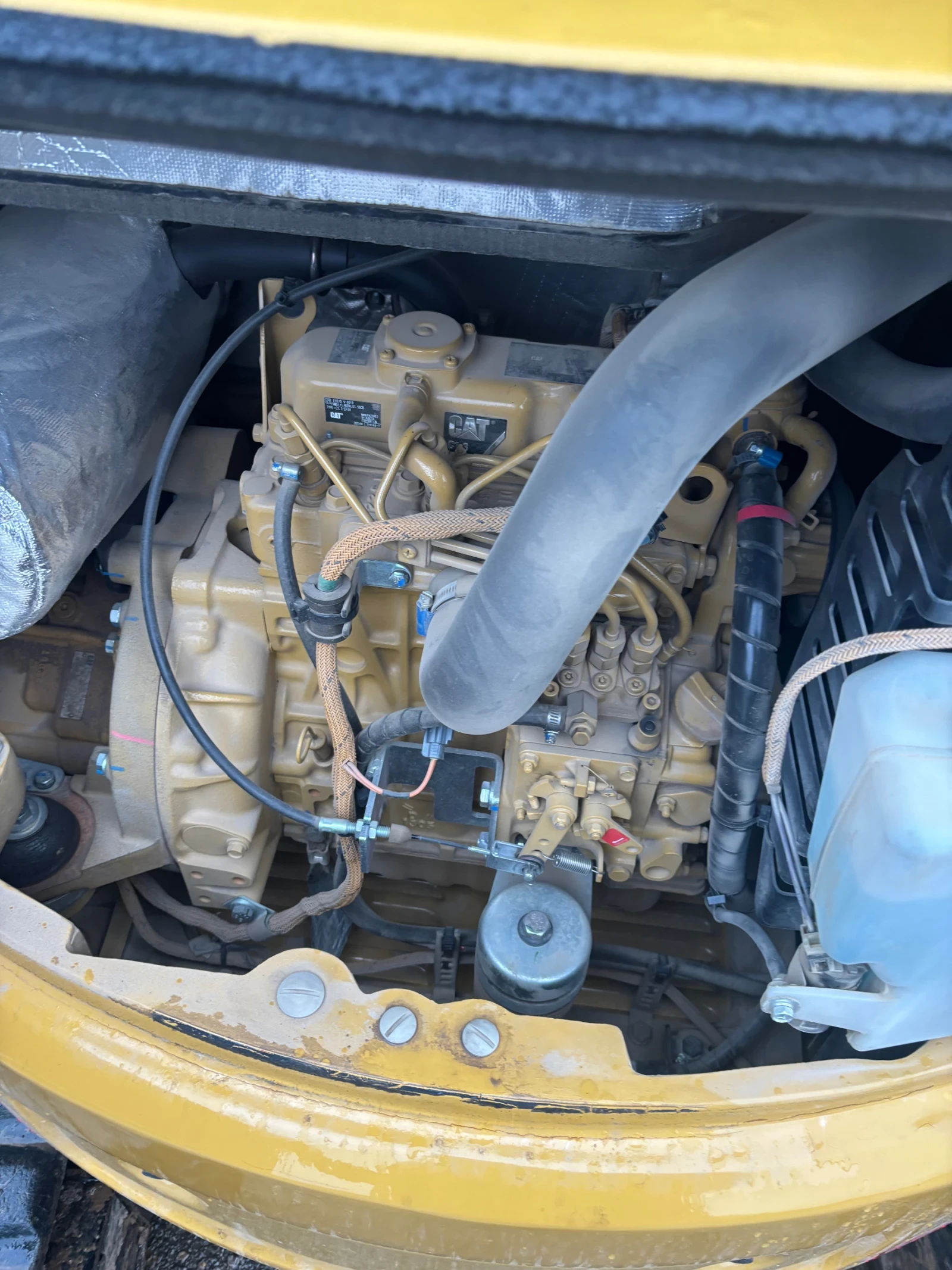 Багер Cat 303CR - изображение 9