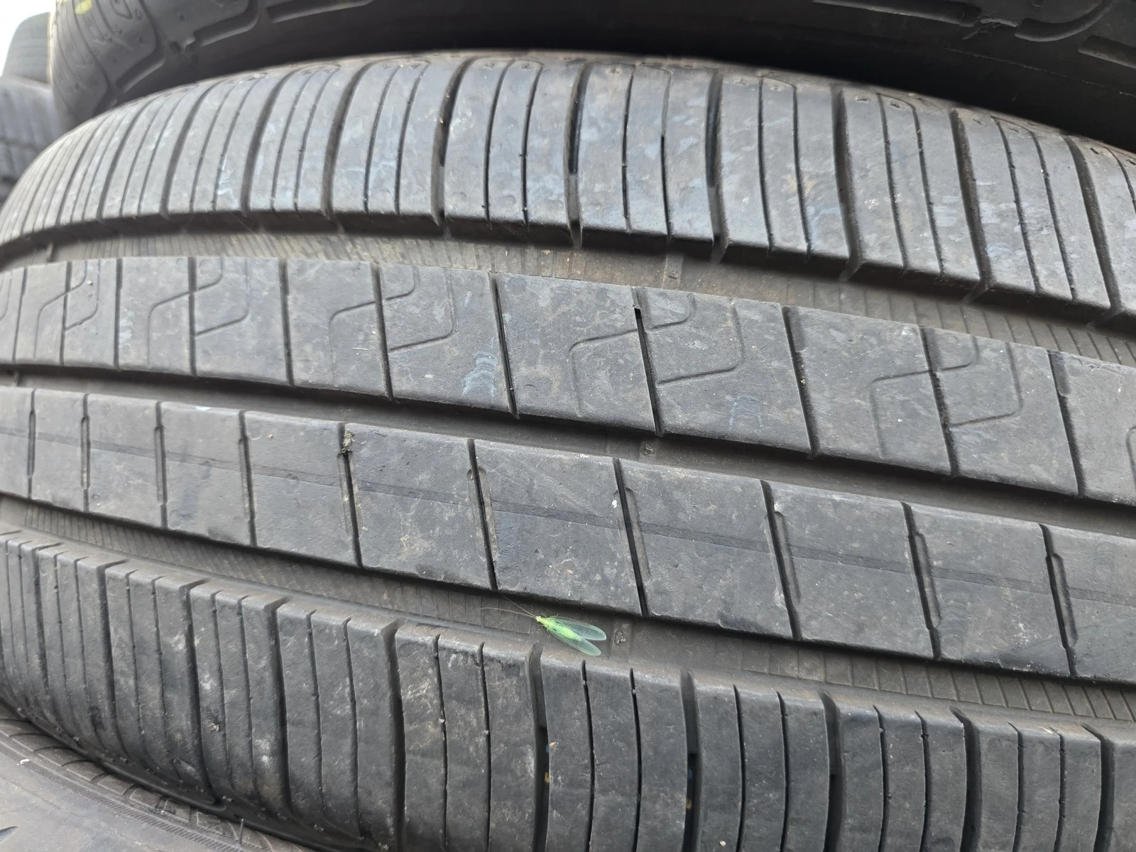 Гуми Летни 195/60R18, снимка 2 - Гуми и джанти - 56663268