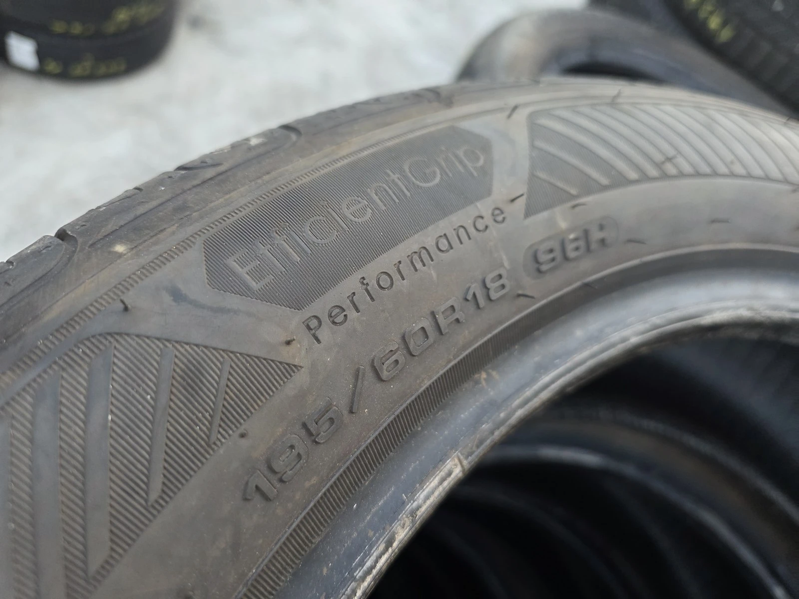 Гуми Летни 195/60R18, снимка 6 - Гуми и джанти - 56663268