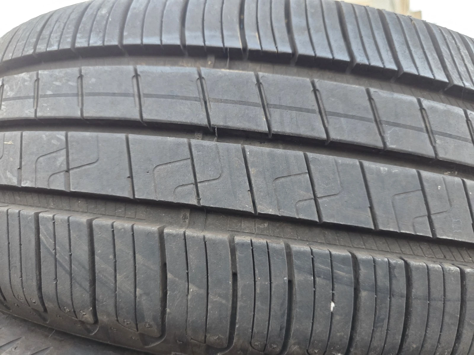 Гуми Летни 195/60R18, снимка 3 - Гуми и джанти - 56663268