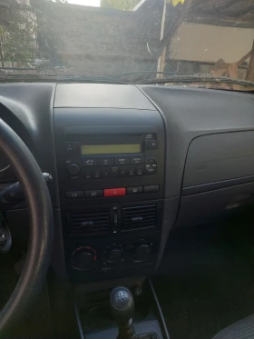 Fiat Punto Fiat Albea Като нова 80хил. Км. 1.4, снимка 6