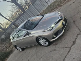 Toyota Auris 1.8, снимка 12