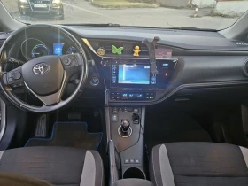 Toyota Auris 1.8, снимка 11