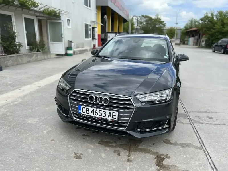 Audi A4 Avant 40 Business Sport Quattro, снимка 1 - Автомобили и джипове - 47774204