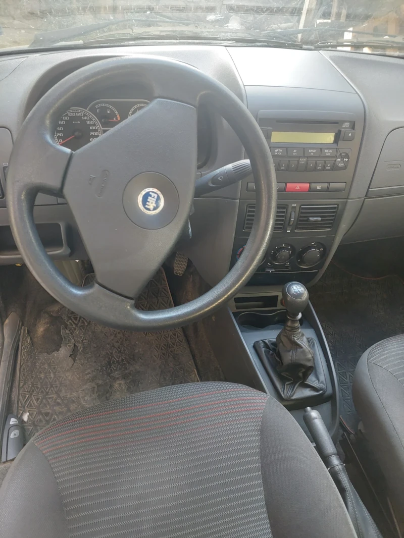 Fiat Punto Fiat Albea Като нова 80хил. Км. 1.4, снимка 4 - Автомобили и джипове - 47624779