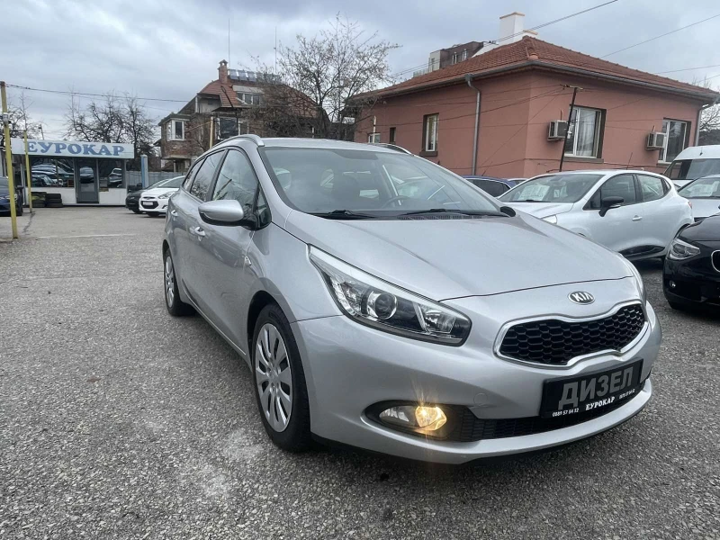 Kia Ceed 1.6CRDI-ЛИЗИНГ, снимка 3 - Автомобили и джипове - 48151094