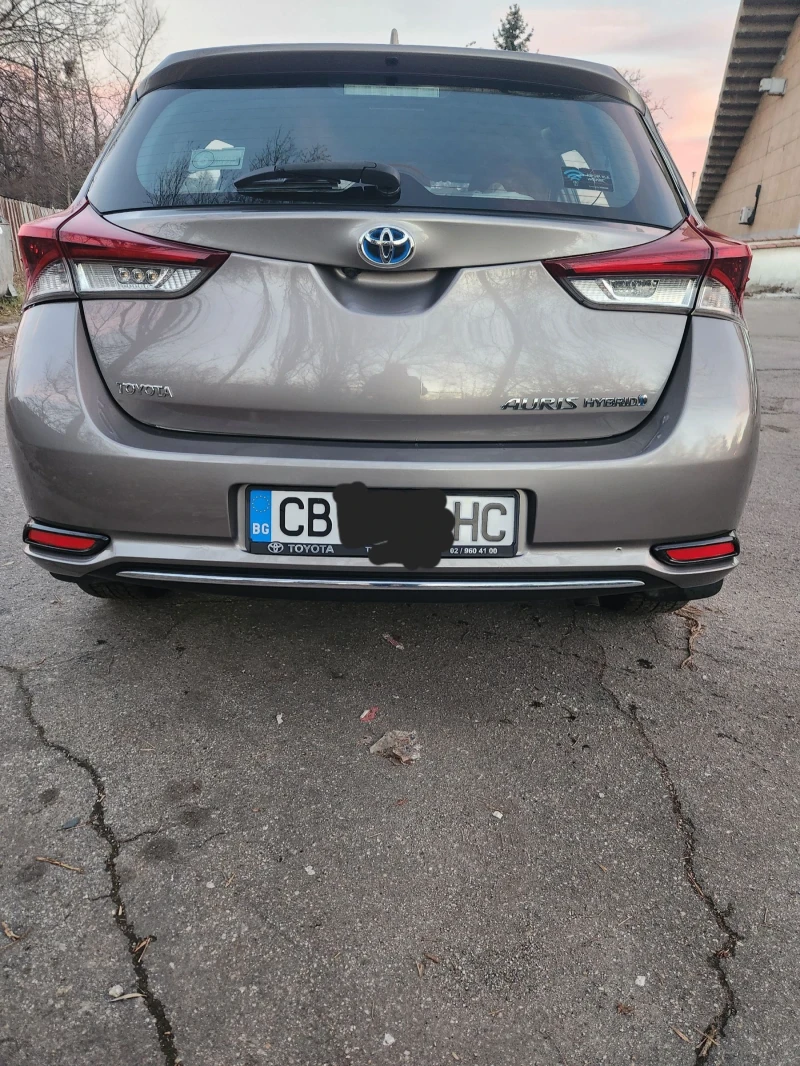 Toyota Auris 1.8, снимка 4 - Автомобили и джипове - 48395418