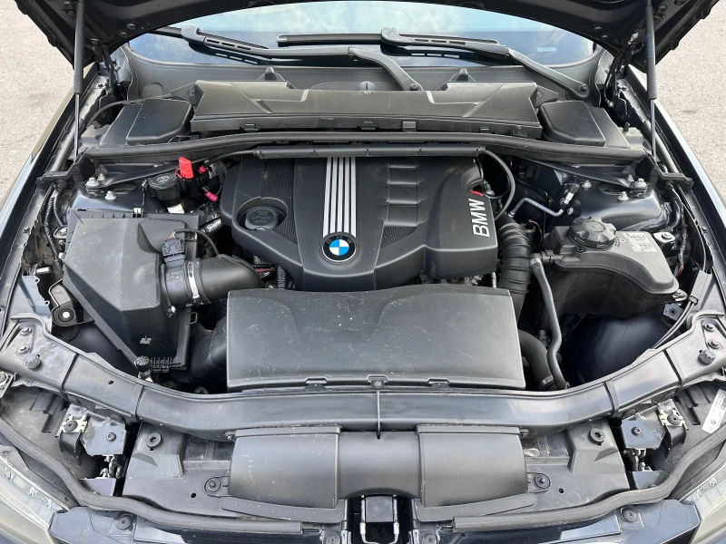 BMW 320 FaceLift - 2.0TDI - КЛИМАТРОНИК - УНИКАТ, снимка 17 - Автомобили и джипове - 51648970