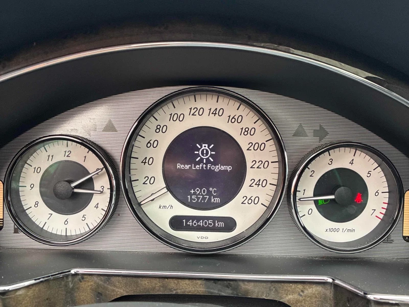 Mercedes-Benz CLS 550 * * CARFAX * * АВТО КРЕДИТ * * , снимка 8 - Автомобили и джипове - 52940839