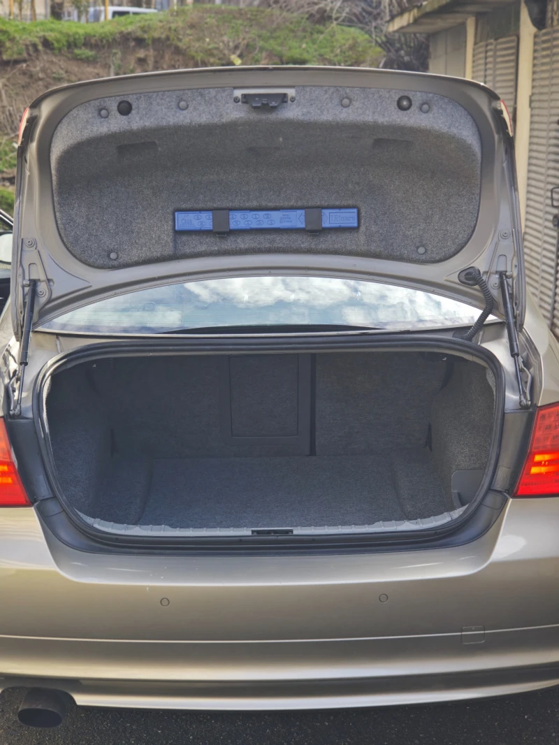 BMW 318 Facelift, снимка 8 - Автомобили и джипове - 53449056