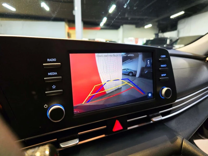 Hyundai Elantra Preferred * Carfax* * АвтоКредит* (ЦЕНА ДО БГ), снимка 8 - Автомобили и джипове - 53539400