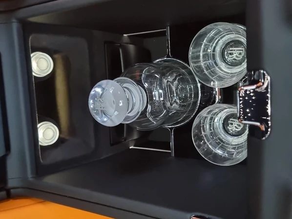 Rolls-Royce Ghost EWB Black Badge = NEW= Гаранция, снимка 15 - Автомобили и джипове - 52930171