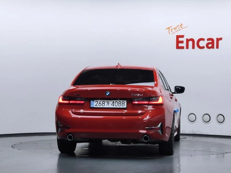 BMW 320 320d xDrive Luxury| 190к.с., снимка 4 - Автомобили и джипове - 56072127