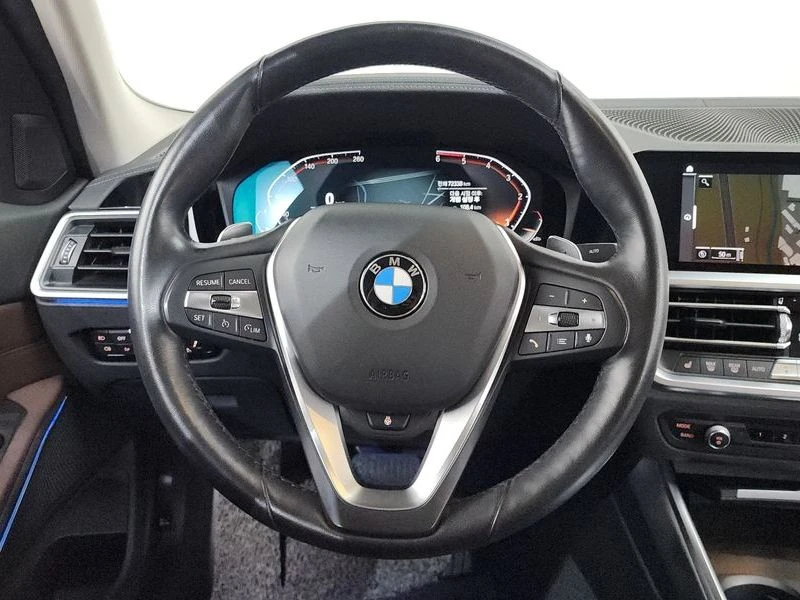 BMW 320 320d xDrive Luxury| 190к.с., снимка 13 - Автомобили и джипове - 56072127