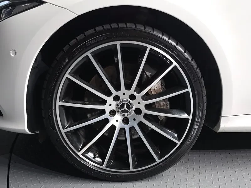 Mercedes-Benz CLS 400 4MATIC - САМО 30% АВАНС, снимка 5 - Автомобили и джипове - 56116224