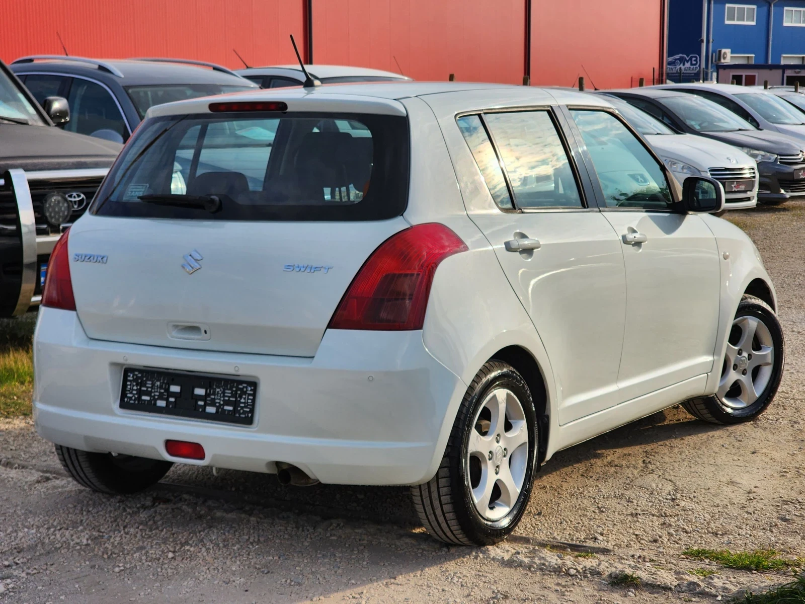 Suzuki Swift 1.3i - изображение 3