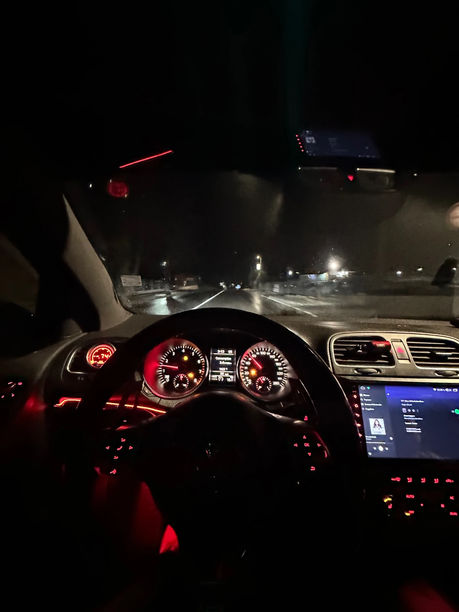 VW Golf GTI - изображение 6