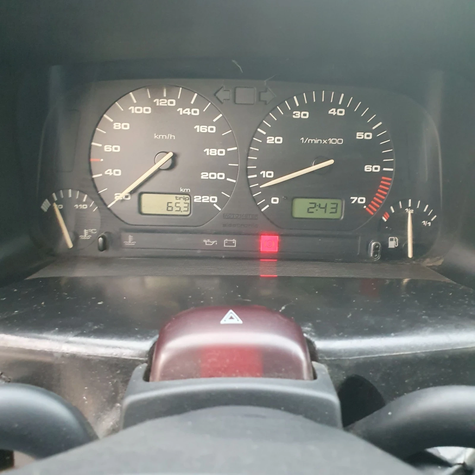 VW Golf Variant 1.8i ���� | Mobile.bg � ����������� 10