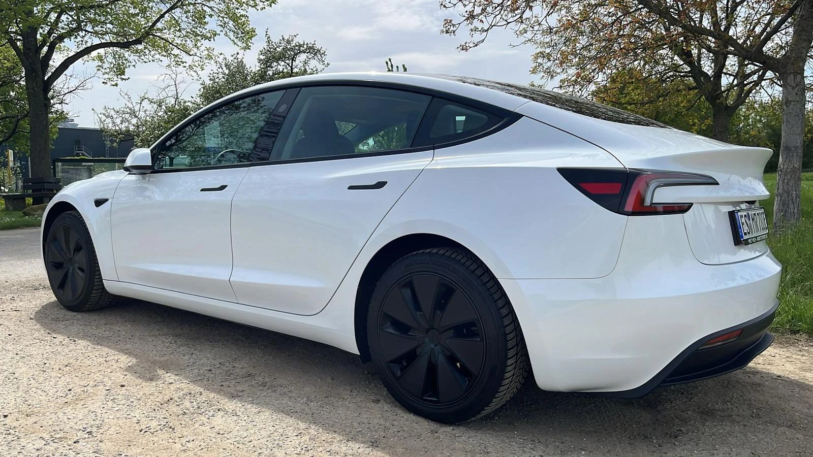 Tesla Model 3 Highland RWD Standard Range, снимка 2 - Автомобили и джипове - 54341842