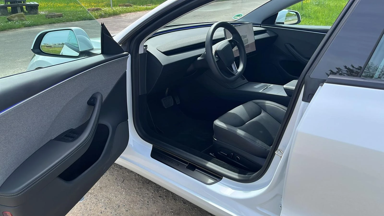 Tesla Model 3 Highland RWD Standard Range, снимка 3 - Автомобили и джипове - 54341842