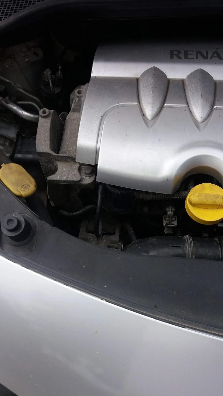 Renault Clio 1.4, снимка 10 - Автомобили и джипове - 54719687