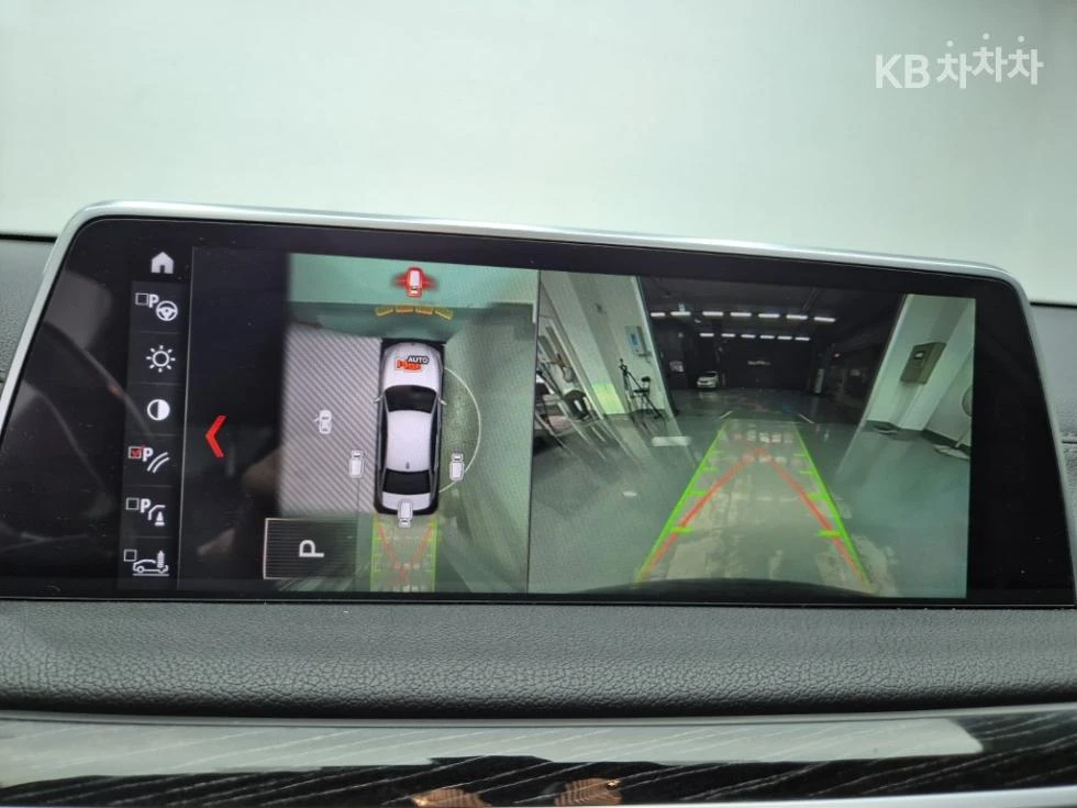 BMW 740 LI XDRIVE M SPORT HEAD UP PANORAMA 360CAM EKPAHИ, снимка 14 - Автомобили и джипове - 55452987