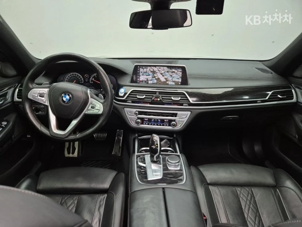 BMW 740 LI XDRIVE M SPORT HEAD UP PANORAMA 360CAM EKPAHИ, снимка 7 - Автомобили и джипове - 55452987