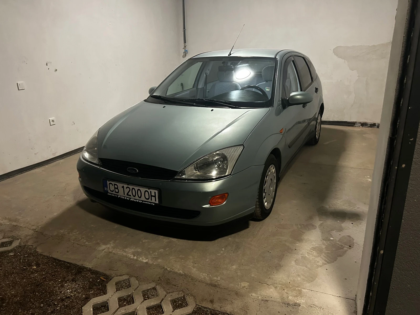 Ford Focus 1.6I Avtomatik, снимка 2 - Автомобили и джипове - 55647515
