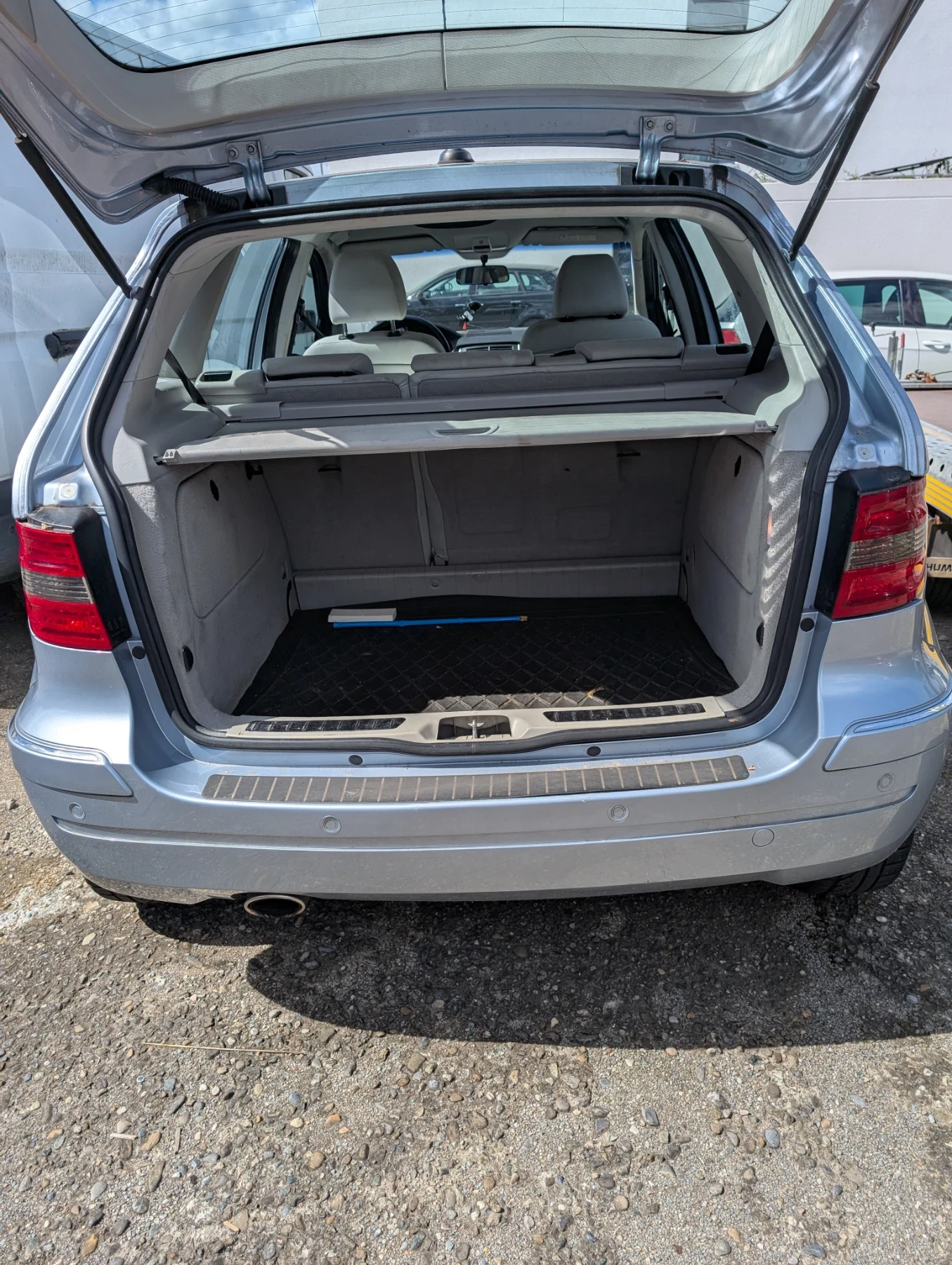 Mercedes-Benz B 180, снимка 4 - Автомобили и джипове - 55877153