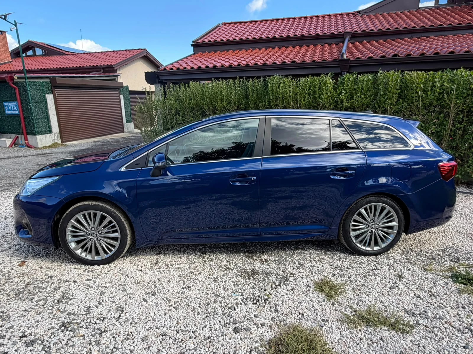 Toyota Avensis 1.8 Automat | Mobile.bg � ����������� 4