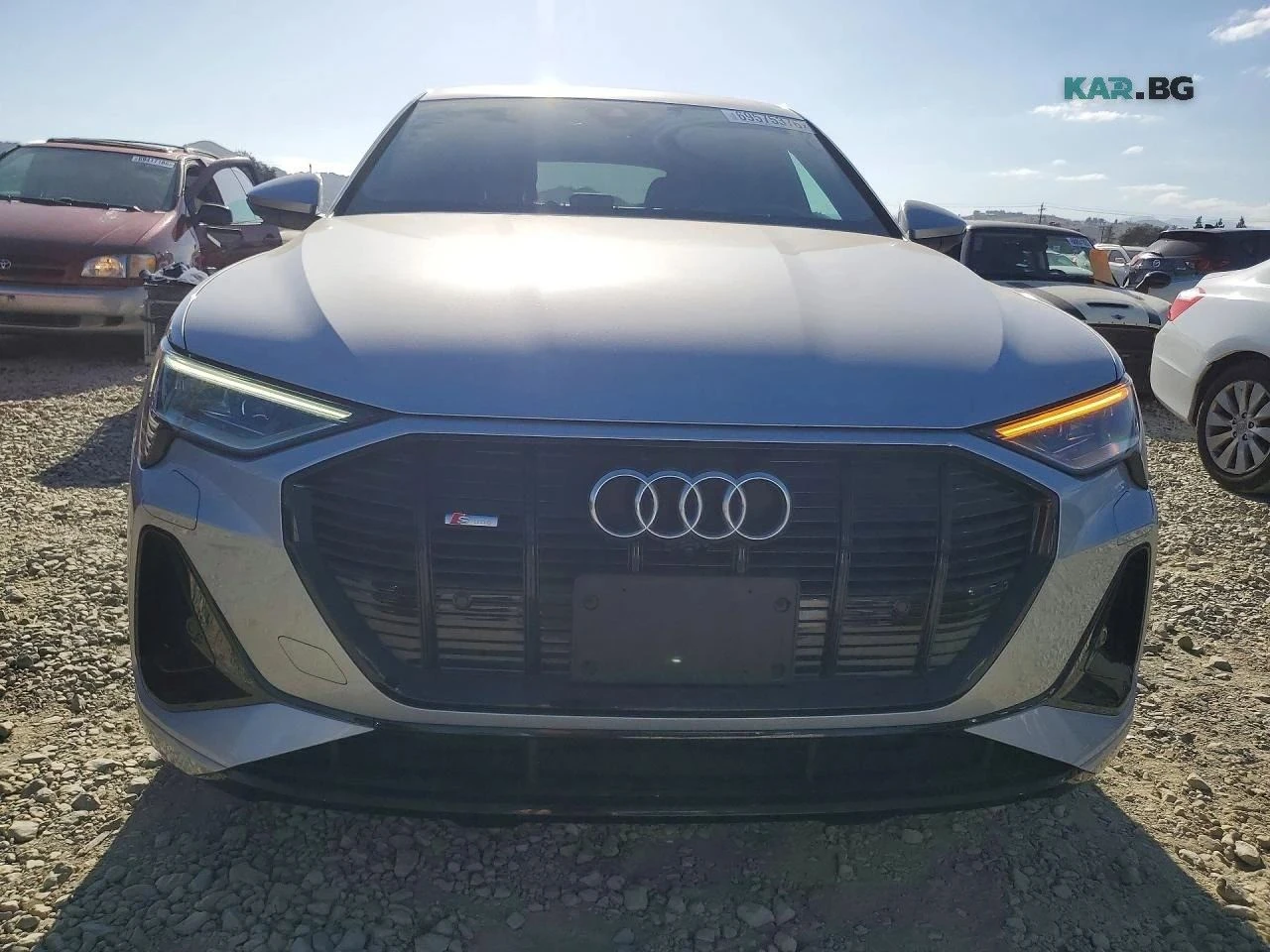 Audi E-Tron, снимка 2 - Автомобили и джипове - 56684528