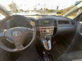 Toyota Corolla verso 1.8 VVT Автоматик - изображение 8