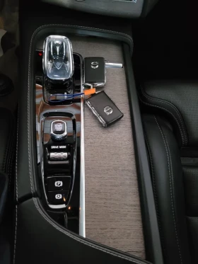 Volvo Xc90 INSCRIPTION/235HP/AWD/H&K/CAM/KLESS/AMBI/DAB/600f | Mobile.bg    13