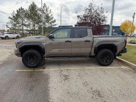 Toyota Tacoma * Hybrid * CARFAX *  - 49999 € - 47088944 2